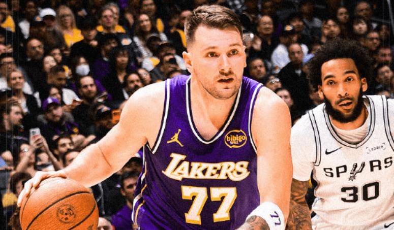 关于东契奇状态火爆,欧联杯四强战对阵北京首钢,切尔西力争连败的信息 关于东契奇状态火爆,欧联杯四强战对阵北京首钢,切尔西力争连败的信息